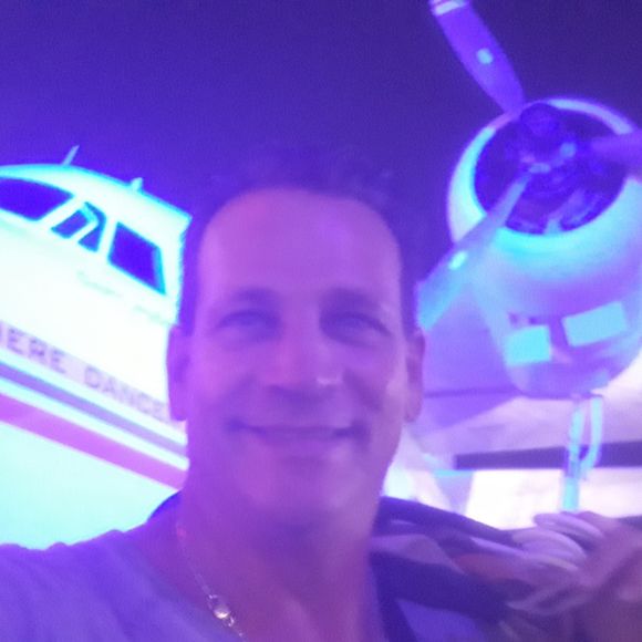 Meet your Posher, Troy - Picture 1 of 1